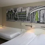 Huygens Place Hotel 4*