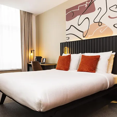 Huygens Place Hotel