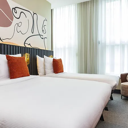 Huygens Place Hotel