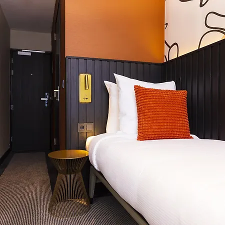 Huygens Place Hotel