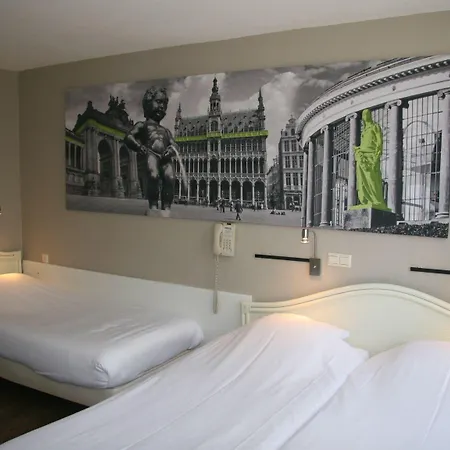 Huygens Place Hotel 4*