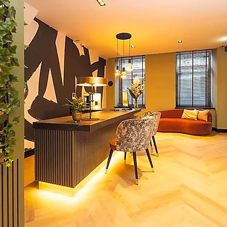 Hotel Huygens Place
