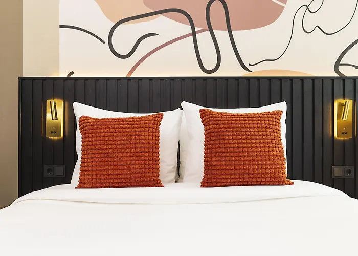 Huygens Place Szálloda