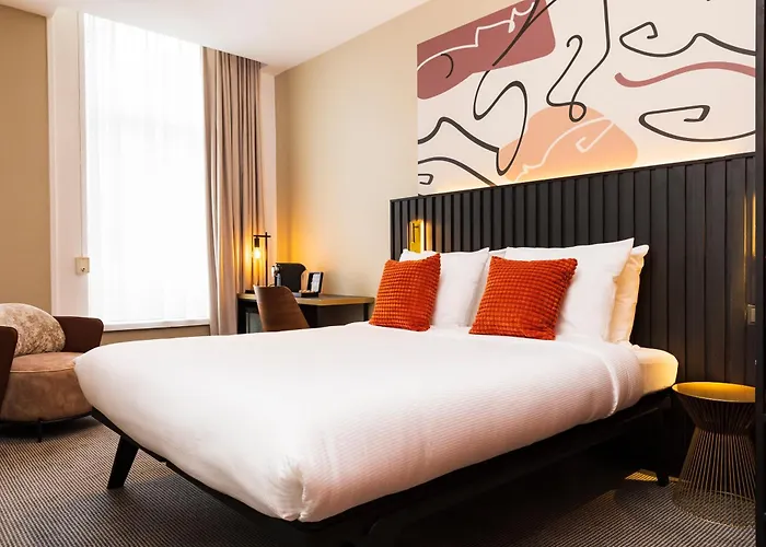 Huygens Place Szálloda